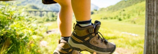 9 Must-Haves When Hiking With Kids