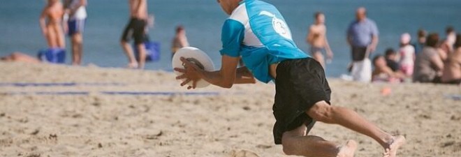 16 Fun Beach Games for Kids and Adults