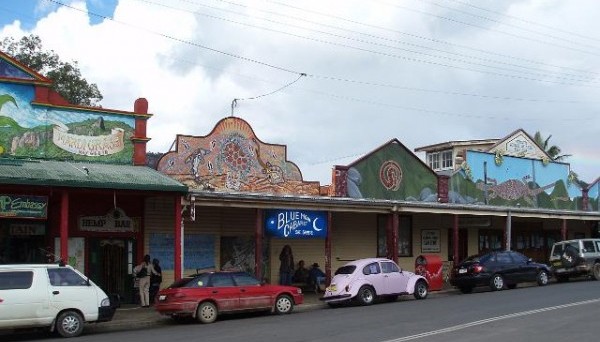 The colourful main drag of Nimbin.