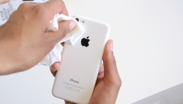 iphone_cleaning-tips