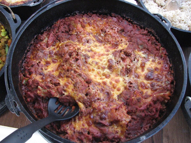 Dutch oven lasagne