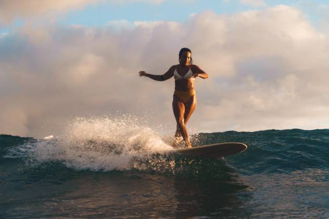 surfing byron bay